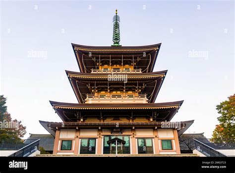 Zenkoji Temple! An Ancient Japanese Buddhist Sanctuary Steeped in History and Legend